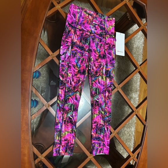 lululemon athletica Fast and Free HR Crop 23"-Hyper Flow Pink Multi-HAVE POCKETS - Picture 4 of 5